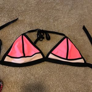 Xhilaration color block bikini top DD